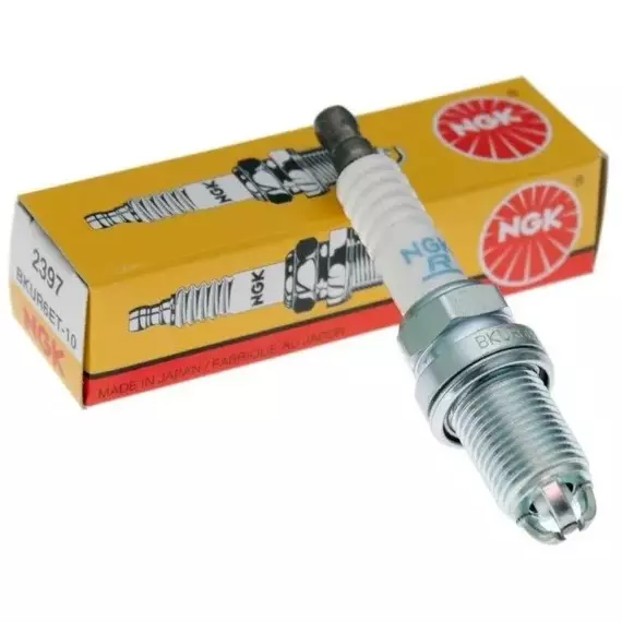 Свеча зажигания, 1 шт. NGK BKUR6ET-10 (2397) - AUDI A4, A6, A8 / SKODA Fabia, Octavia / VW Bora, Caddy, Golf 3/4, Passat, Polo, Touran, Sharan, Transporter