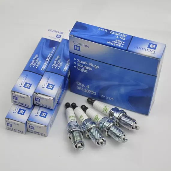 Свеча зажигания GM Genuine Parts GM96130723